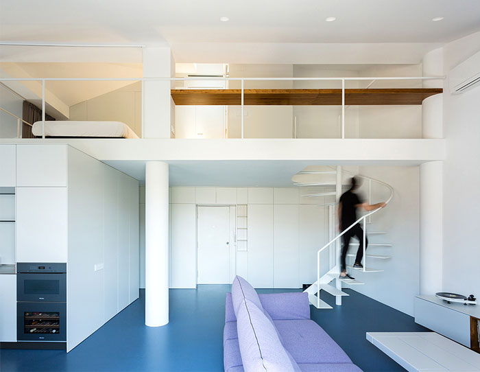 Интерьер минималистского лофта в Валенсии, Испания