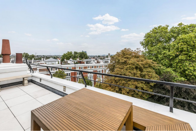 Интерьер уютного таунхауса