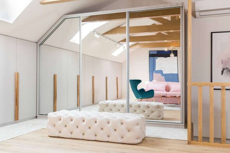 Мансардная квартира середины ХХ века, расположенная в Бухаресте, Румыния