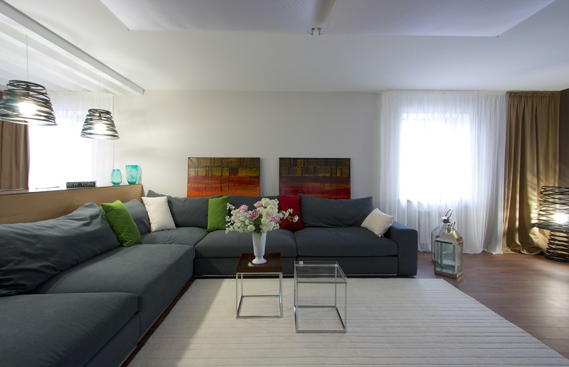 Стильные акценты в интерьере двухуровневых апартаментов