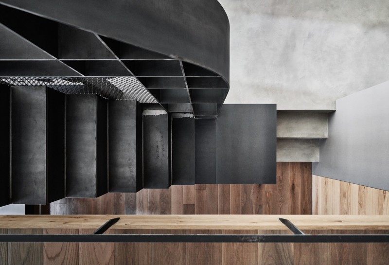 Интерьер двухуровневой студии