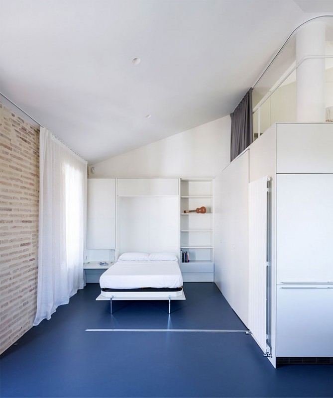 Интерьер минималистского лофта в Валенсии, Испания