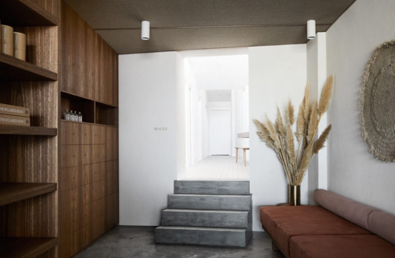 Интерьер студии йоги Warrior One в Мельбурне, Австралия Интерьер студии йоги Warrior One в Мельбурне, Австралия