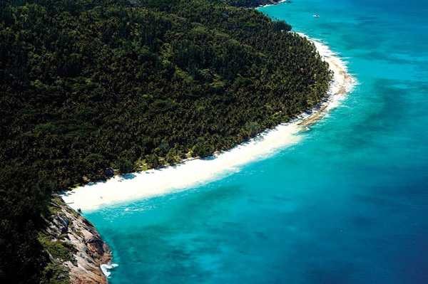 Остров-курорт North Island с 11 виллами, входящий в состав Сейшельских островов