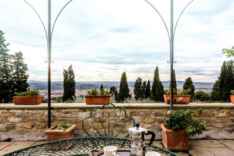 Элегантная резиденция с видом на Флоренцию Элегантная резиденция с видом на Флоренцию