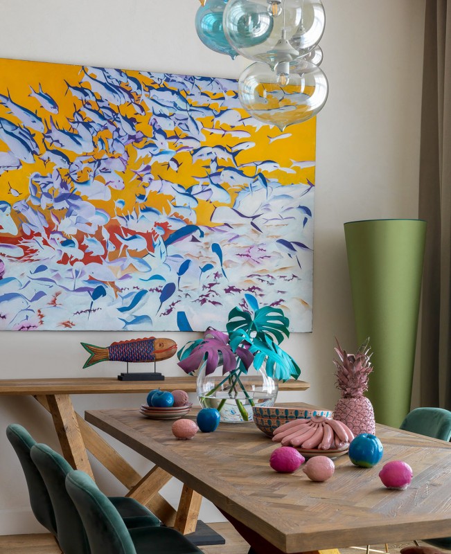 Красочный причудливый интерьер в таунхаусе Красочный причудливый интерьер в таунхаусе