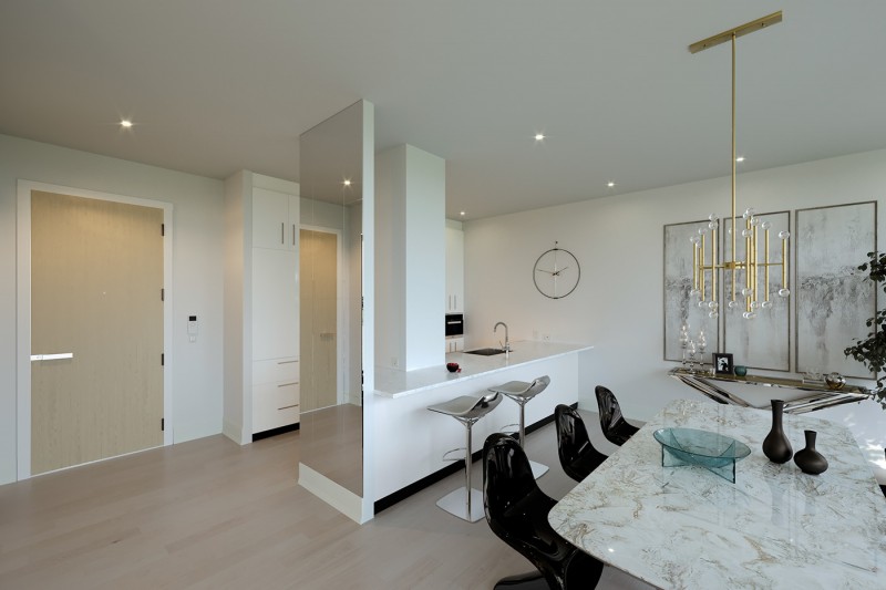 Апартаменты с потрясающим панорамным видом на озеро Онтарио, Торонто, Канада