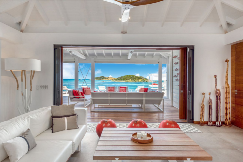 Впечатляющая вилла на берегу океана на острове Сен-Мартен Впечатляющая вилла на берегу океана на острове Сен-Мартен