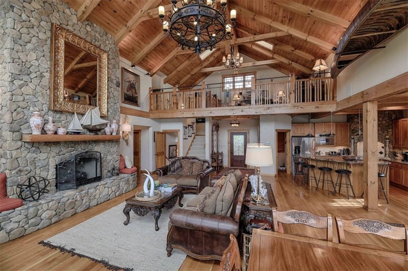 Особняк у озера в городе Батлер, Теннесси