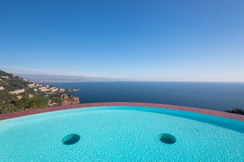 Особняк Bubble стоимостью 368 миллионов долларов в Каннах