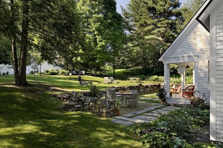 Уютная, спокойная атмосфера старого отремонтированного дома в Вермонте