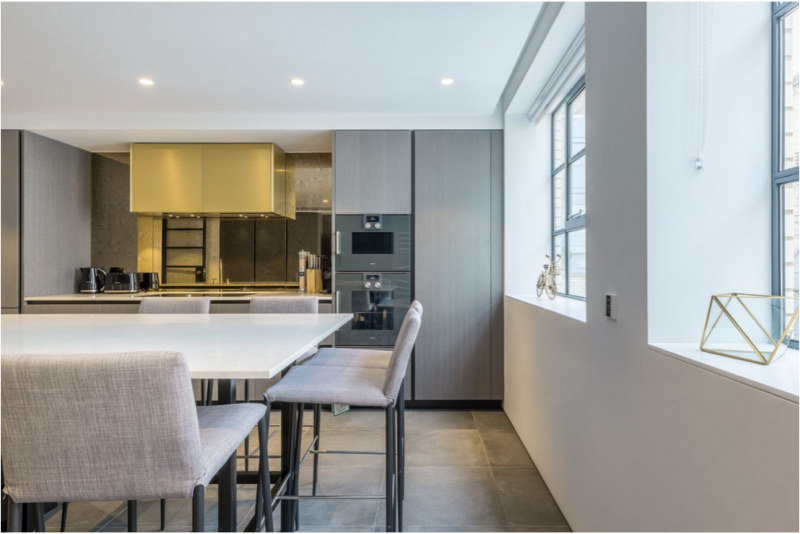 Современный пентхаус в центре Сохо, Лондон Современный пентхаус в центре Сохо, Лондон