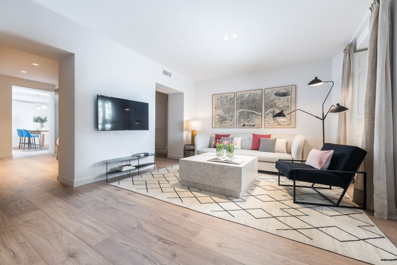 Эффектная квартира недалеко от музея Прадо в Мадриде