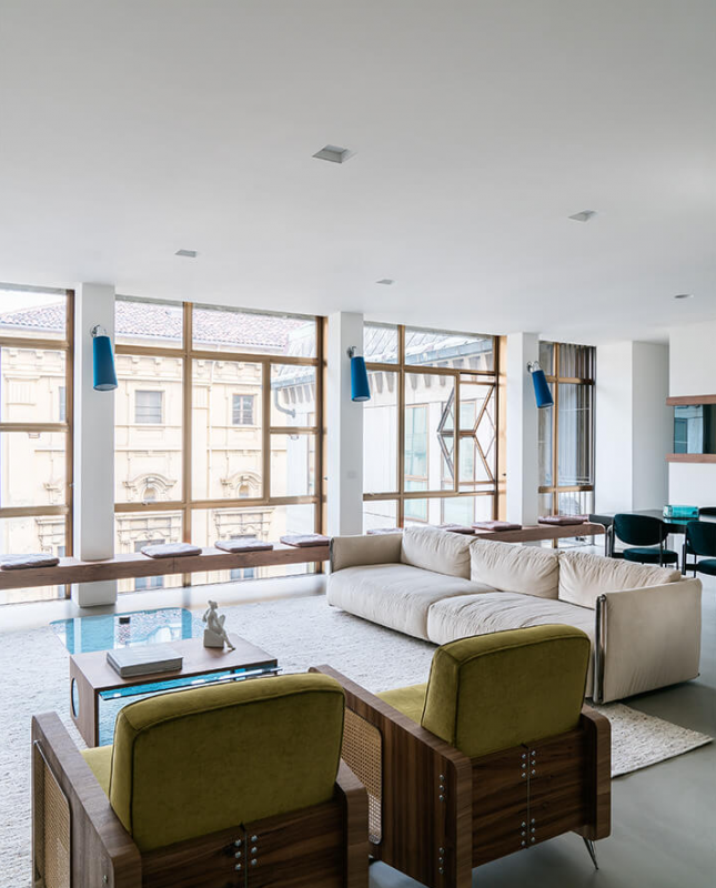 Интерьер апартаментов в Турине, Италия Интерьер апартаментов в Турине, Италия