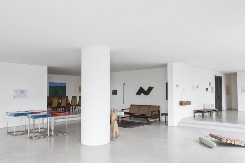 Квартира в Сан-Паулу, предназначенная для молодого коллекционера предметов искусства и мебели