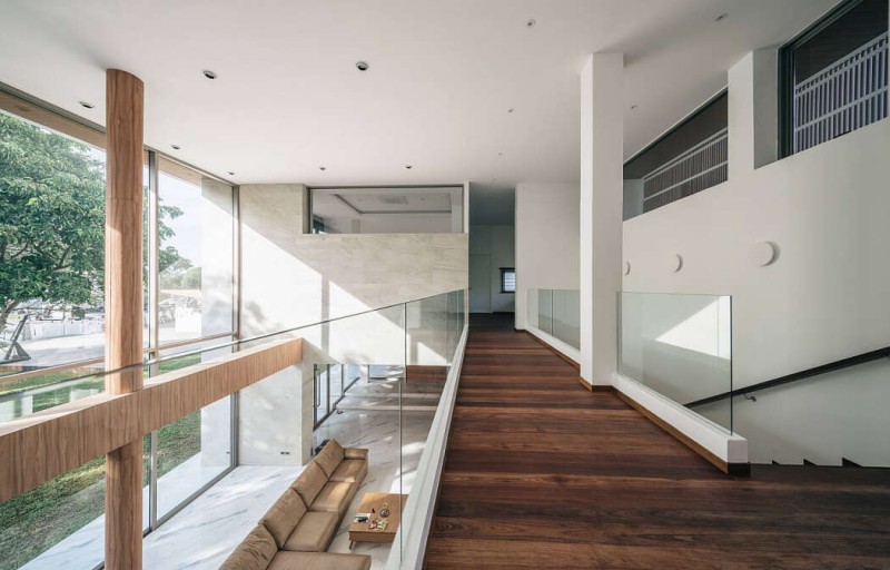 Современная двухэтажная вилла, расположенная в Накхонситхаммарате, Таиланд Современная двухэтажная вилла, расположенная в Накхонситхаммарате, Таиланд