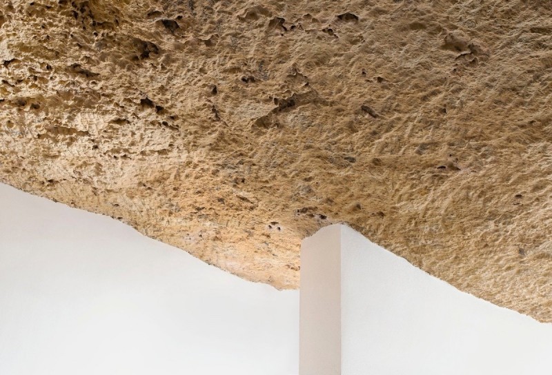 Впечатляющий дом-пещера на склонах Сьерра-Морены