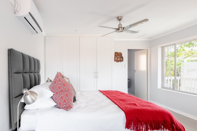 Оформление апартаментов в серых тонах в Дурбан-Норд, ЮАР Оформление апартаментов в серых тонах в Дурбан-Норд, ЮАР