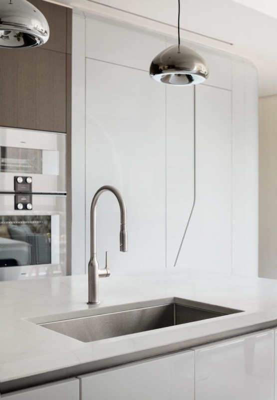 Удобная мебель, необычный текстиль и яркие произведения искусства: резиденция в  Нью-Йорке