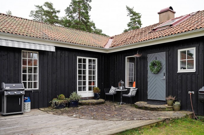 115-летний семейный и гостевой дома в пригороде Буроса, Швеция