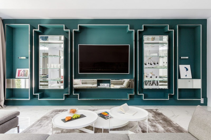 Эклектичная квартира с приятным видом из окна в Париже