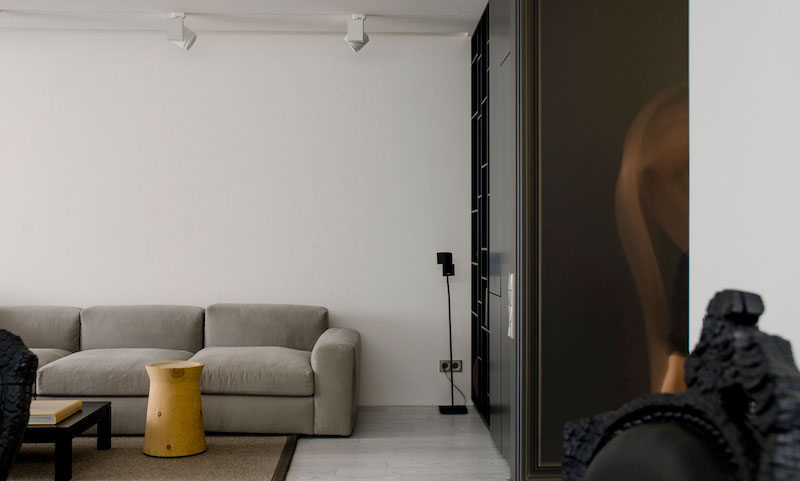 Готический магнетизм в интерьере стильной минималистской квартиры Готический магнетизм в интерьере стильной минималистской квартиры