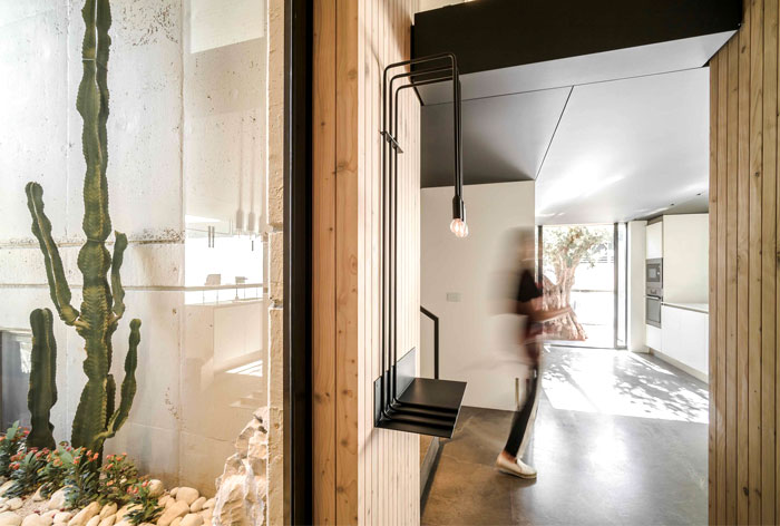 Минималистичный декор дома в Джунии, Ливан, с натуральной цветовой палитрой