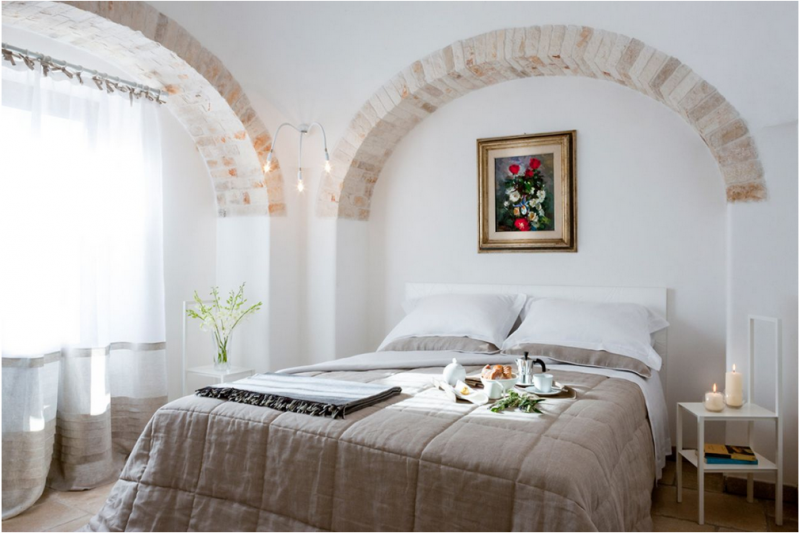 Небольшой отель-трулло Baraquiel в Сан-Микеле-Салентино, Италия Небольшой отель-трулло Baraquiel в Сан-Микеле-Салентино, Италия