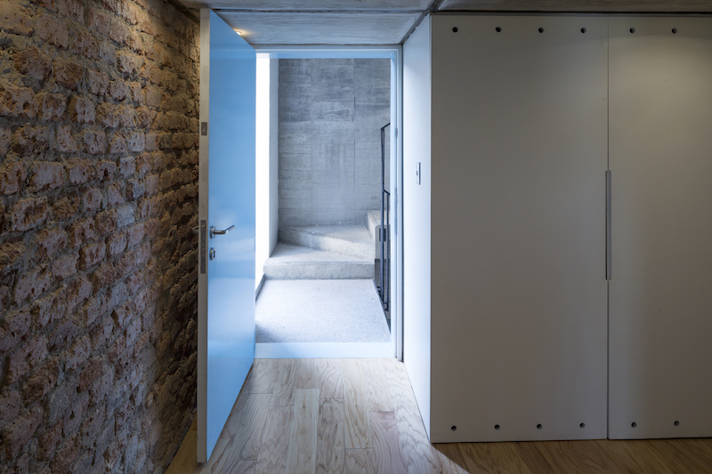 Двухуровневая квартира в центре Мехико