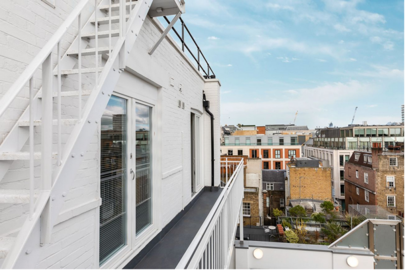 Интерьер квартиры в неоклассическом стиле Интерьер квартиры в неоклассическом стиле