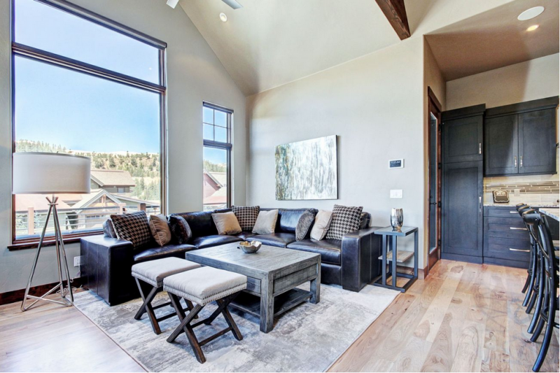 Интерьер современного шале Интерьер современного шале