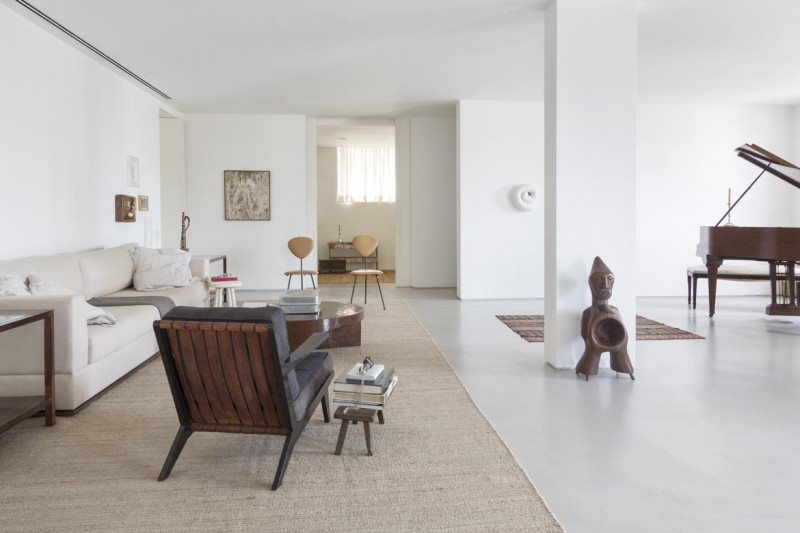 Квартира в Сан-Паулу, предназначенная для молодого коллекционера предметов искусства и мебели