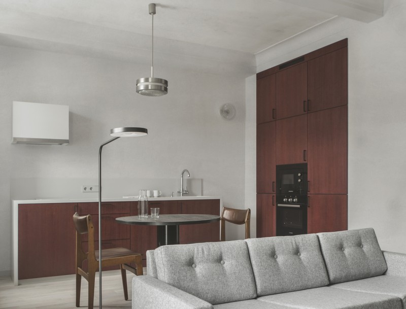 Акцентные фасады из шпонированного дерева в интерьере минской квартиры Акцентные фасады из шпонированного дерева в интерьере минской квартиры