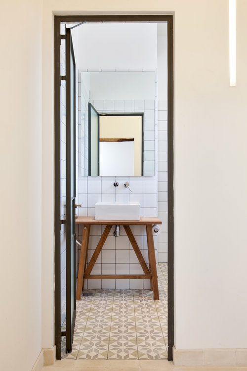 Дом 1850 года постройки в Тель-Авиве Дом 1850 года постройки в Тель-Авиве