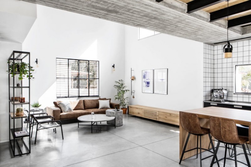 Интерьер дома в индустриальном стиле в Нир-Ам, Израиль Интерьер дома в индустриальном стиле в Нир-Ам, Израиль