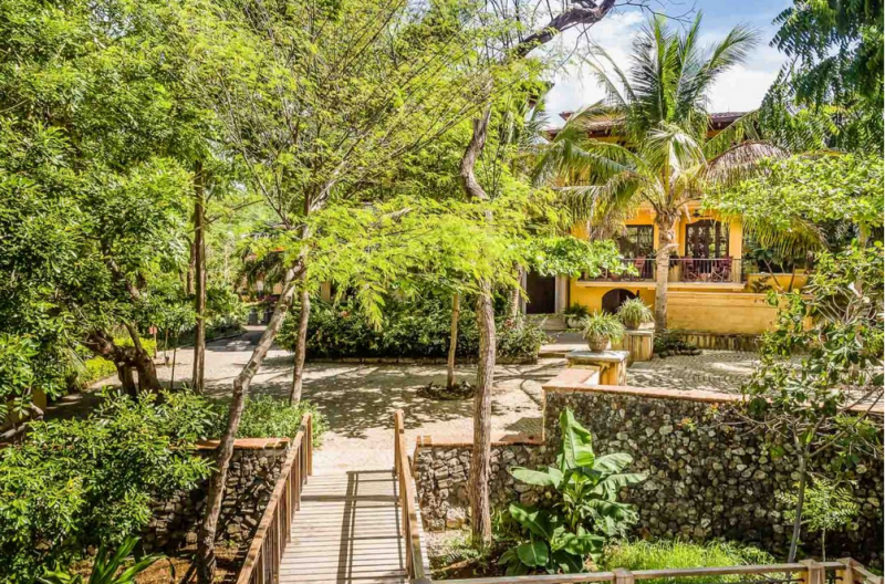 Средиземноморская вилла недалеко от Плайя Данта, Коста-Рика Средиземноморская вилла недалеко от Плайя Данта, Коста-Рика