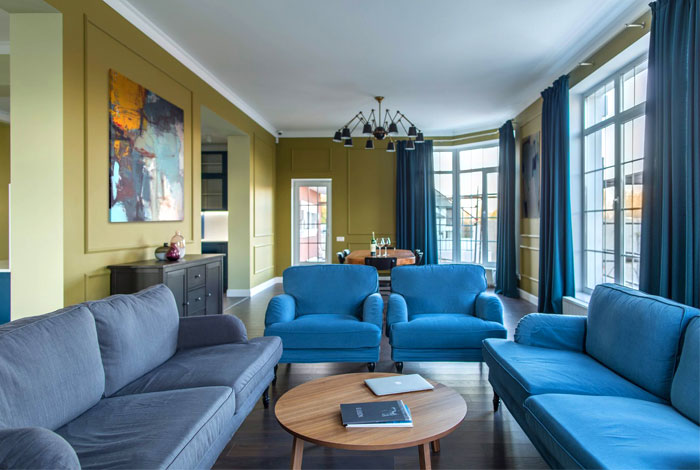 Вдохновляющие контрастные цветовые сочетания в декоре двухуровневой квартиры Вдохновляющие контрастные цветовые сочетания в декоре двухуровневой квартиры