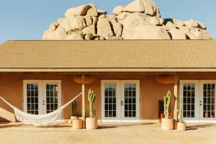 Дом, расположенный в калифорнийской пустыне