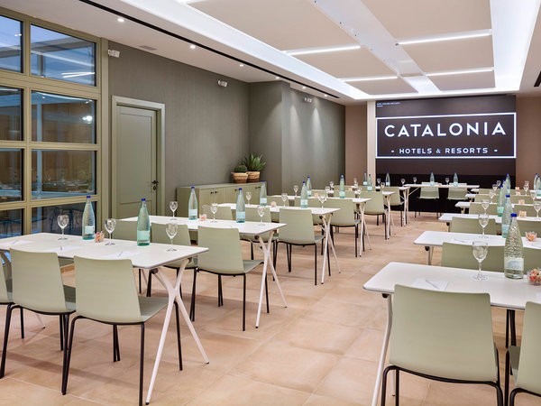 Отель Catalonia Santa Justa в Севилье, Испания