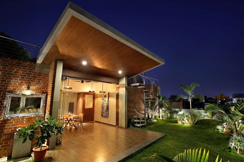 Современный дом, расположенный в Вадодаре, Индия