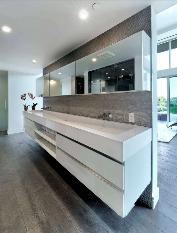 Роскошная резиденция, расположенная в Лос-Альтосе, штат Калифорния Роскошная резиденция, расположенная в Лос-Альтосе, штат Калифорния