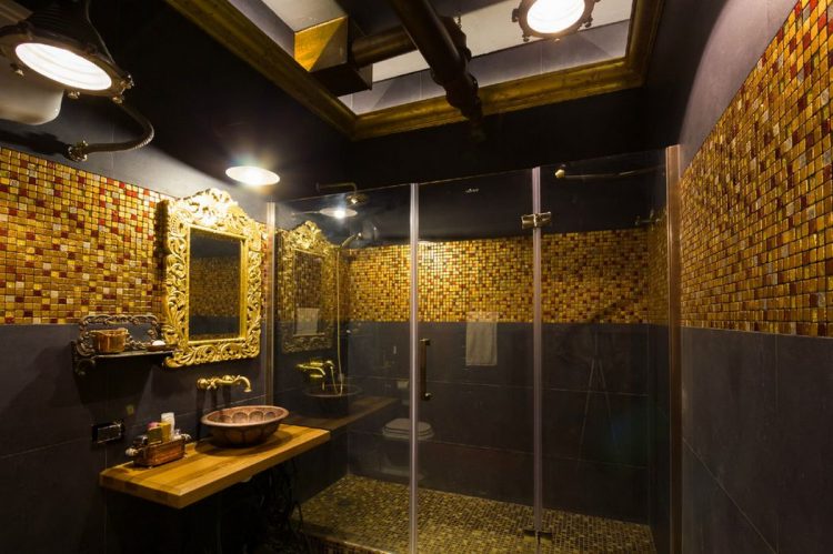 Эклектичный декор лофта, расположенного в бывшем старинном магазине