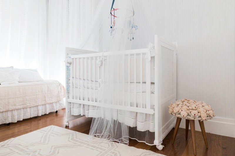 Использование дерева и белого цвета в оформлении уютного дома Использование дерева и белого цвета в оформлении уютного дома