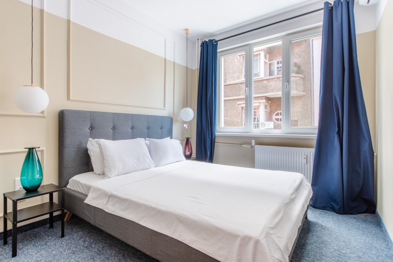 Классический американский гламур и элементы поп-арта в интерьере квартиры, расположенной в Софии