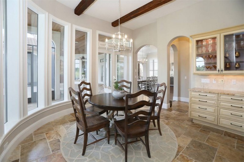 Роскошный особняк в Сорренто, штат Флорида Роскошный особняк в Сорренто, штат Флорида