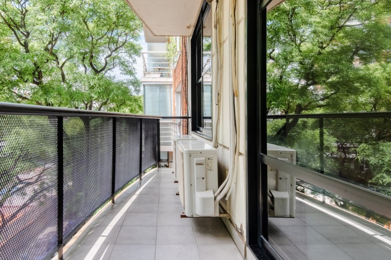 Интерьер комфортабельных апартаментов в Палермо