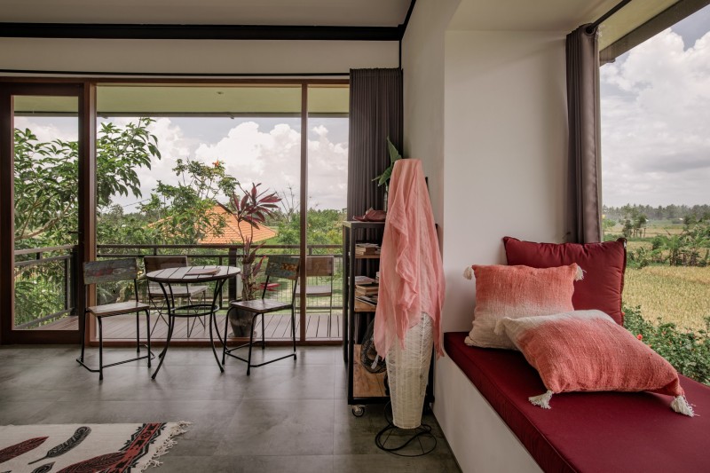 Вилла в стиле "лофт" с роскошным фоном тропических джунглей на Бали Вилла в стиле "лофт" с роскошным фоном тропических джунглей на Бали