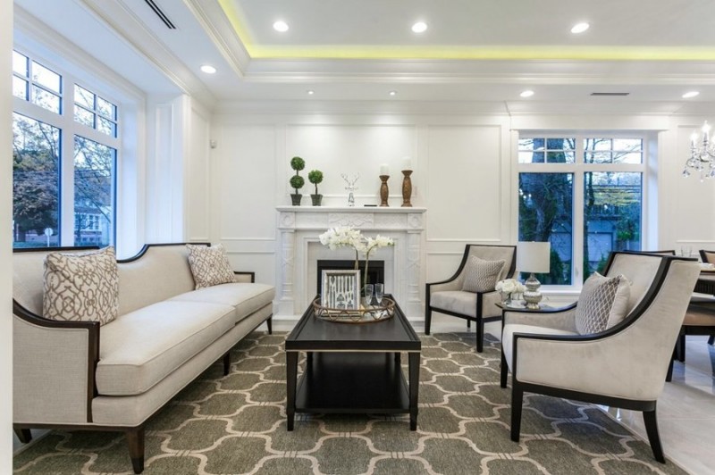 Интерьер квартиры в неоклассическом стиле