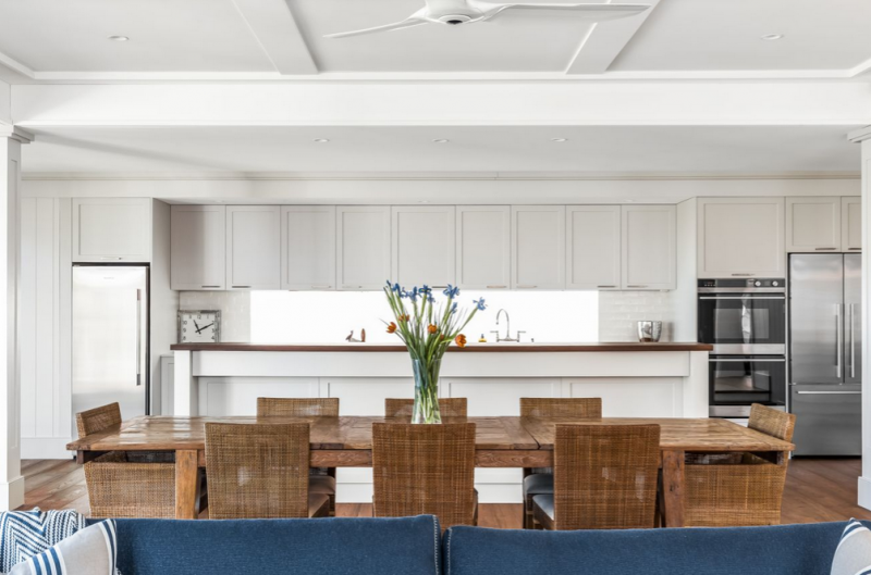 Семейная резиденция с четырьмя спальнями в Сиднее