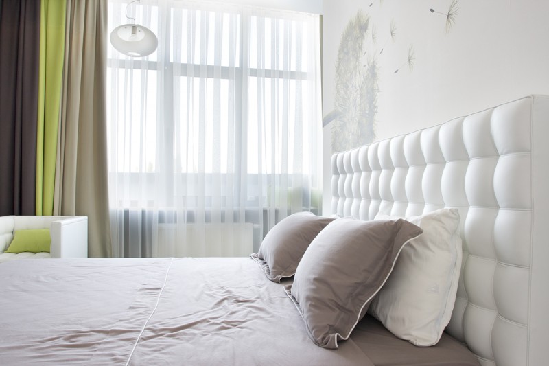 Современный контрастный дизайн компактной квартиры Современный контрастный дизайн компактной квартиры